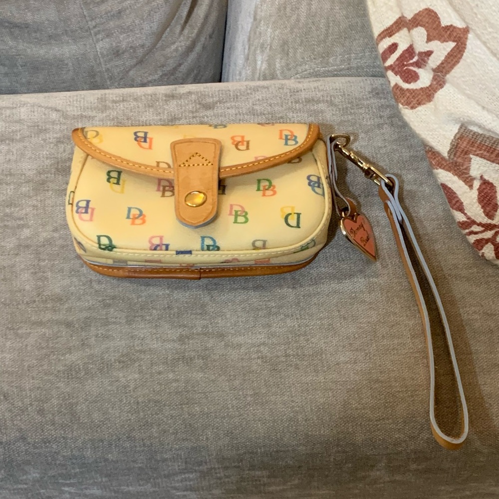 Vintage Dooney & Bourke Wristlet